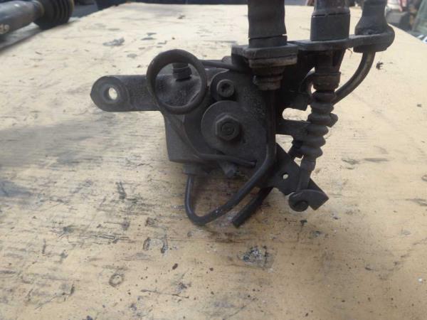 MACHOIRE ARRIERE GAUCHE VW CADDY 2015+ - Vue 2